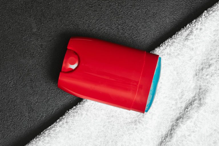 Choosing the Right Deodorant for Men: Factors to Consider