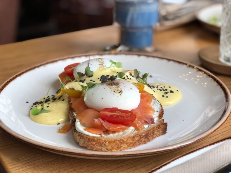 10 Nutritious and Delicious Healthy Breakfast Ideas to Jumpstart Your Day