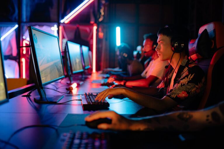 Navigating the Exciting Realm of Professional Gaming: A Deep Dive into eSports