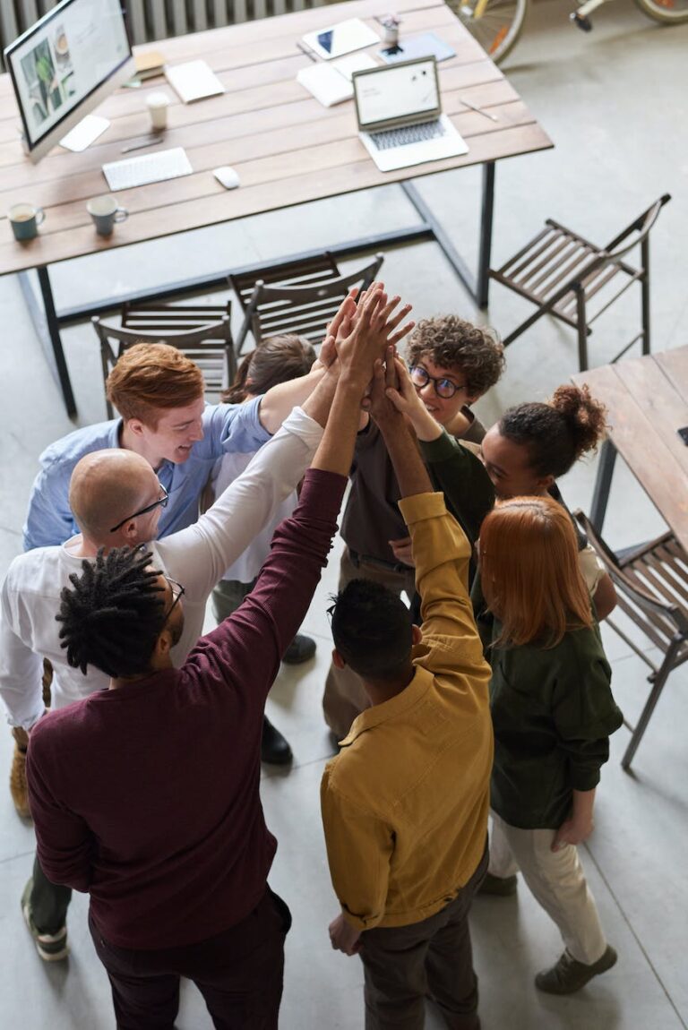 Transforming Enterprises: The Power of Effective Business Communication in Achieving Success