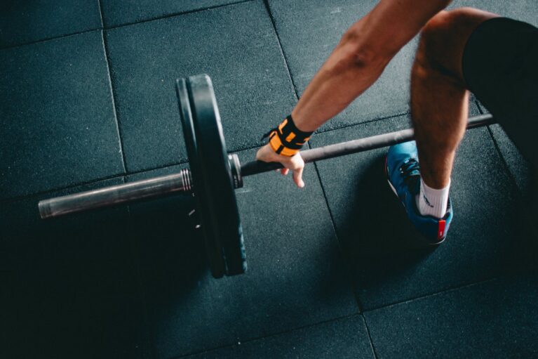 Maximizing Gains: Essential Post Workout Recovery Tips for Weightlifters