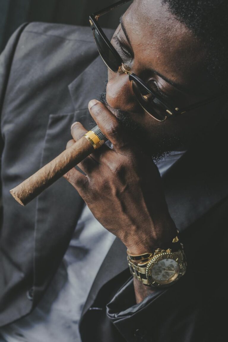 Unveiling the Intricacies of Luxury Men’s Accessories: A Comprehensive Exploration
