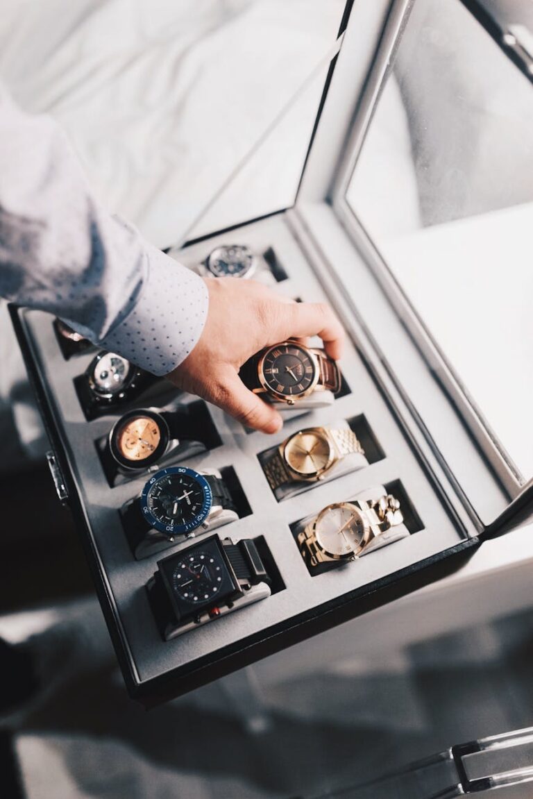 The Ultimate Guide to Luxury Watches: Elevate Your Style with Exquisite Timepieces