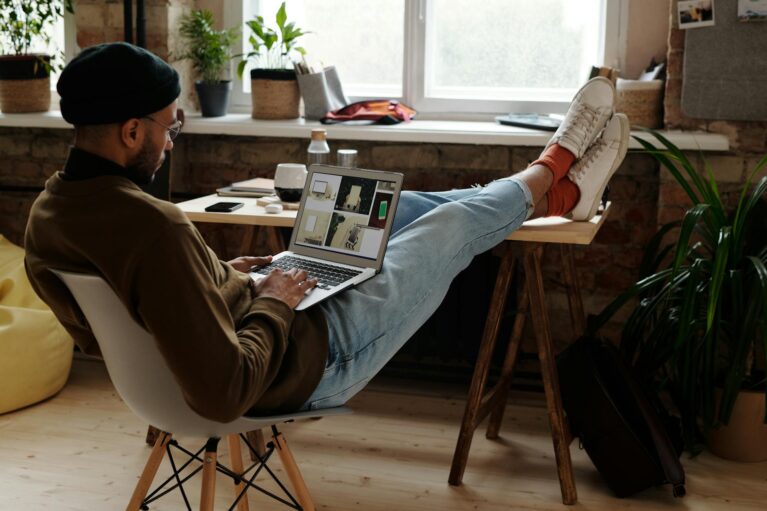 Top 25 Cool Gadgets for Men That Actually Improve Your Life
