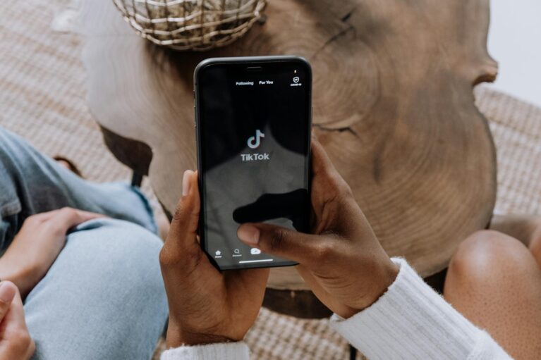 How to Master TikTok Marketing: A Step-by-Step Guide for 2024