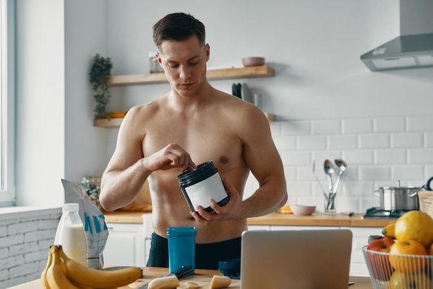 how to build muscle mass