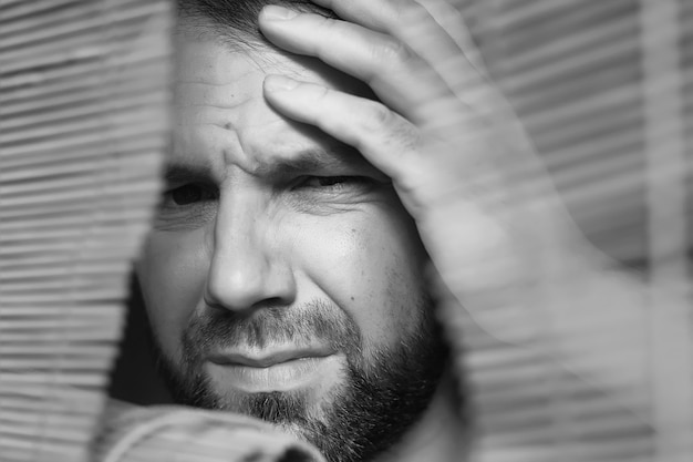 signs of mental illness in males